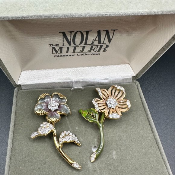 Vintage Nolan Miller Clear Swarovski Rhinestone Enamel Flower Brooch Pin 2 set - Picture 2 of 16